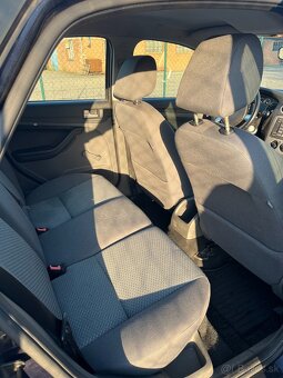 Ford Focus 1.6 TDCi, 66kW, r.v. 2006 REZERVOVANE - 8