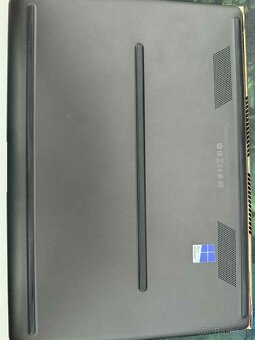 HP Spectre Pro 13 G1 - 8