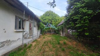 Kamenný vidiecky dom v obci Čelovce okres Veľký Krtíš. - 8