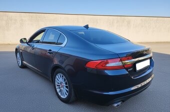 Jaguar XF 250 - 8