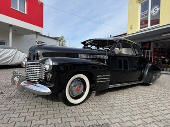 1941 Cadillac Series 62 Coupe - 8