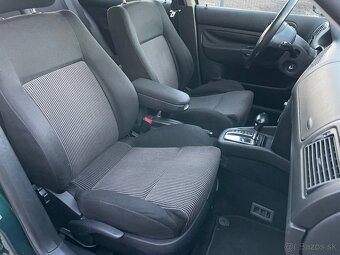 VW Golf IV 2.3 VR5 AUTOMAT - 8