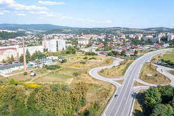 NA PREDAJ stavebný pozemok priamo v Bardejove - výborná loka - 8