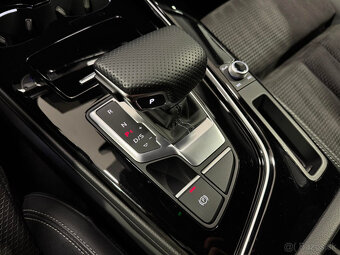 / REZERVOVANÉ / Audi A4 Sedan 40 2.0 TDI S-LINE QUATTRO - 8