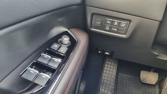 CX-5, benzín 2.5l, AT, 143kW, 4x4, model 2020, plná výbava - 8