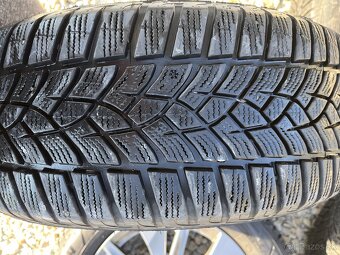 Komplety Good Year Ultra Grip 215/60R/16 99H - 8