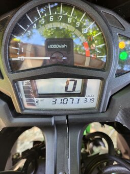 Kawasaki ER-6F 650 - 8