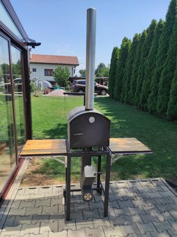 Predám záhradný grill súpravu - 8