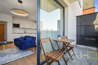 Dizajnový plne zariadený 1izb. byt s parkovaním Mikovíniho,  - 8