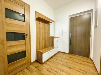 Dvojizbový byt s balkónom na prenájom, Vráble - 8