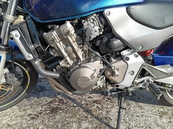 Honda Hornet 600 - 8