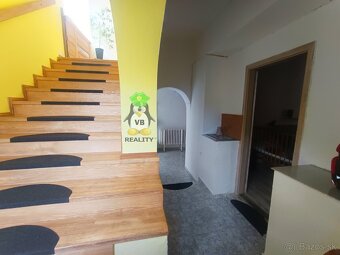 Poschodový rodinný dom v obci Senné, 13 km od Michaloviec - 8