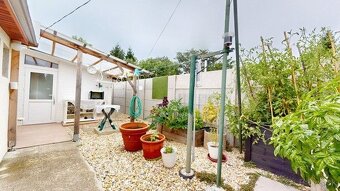 Romantická chata pri jazere, zariadená, ihneď k užívaniu, Vo - 8