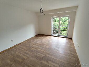 Štvorizbový byt so záhradou na predaj v Spišskom Bystrom - 8