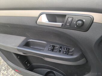 VW Touran 1.9TDi, 77 kW, 7 miestne - 8