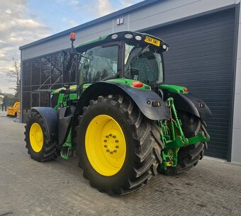 John Deere 6210R - 8