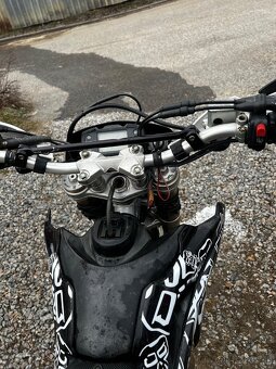 Husqvarna TE250 - 8