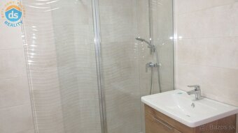 Na dlhodobý prenájom moderný, novo zrekonštruovaný 3 izbový - 8