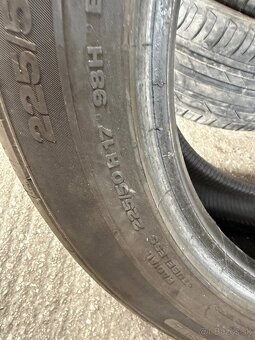 Letne pneu 225/50 R17 - 8