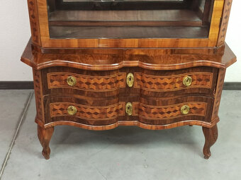 Vitríny ,knihovničky Biedermeier 19storočie - 8