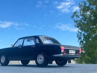 SKODA/ VOLGA predam krasny zberatelsky model. Mierka 1:18. - 8