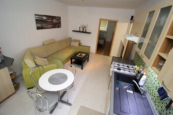 PRENÁJOM 3 izb BYT 68m² Mateja Bela Trenčín - 8
