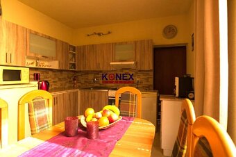 NA PREDAJ Nadštandardný rodinný dom v meste SEČOVCE - 8