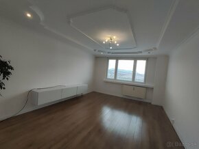 Priestranný 3-izbový byt v Bardejove za zníženú cenu - 8