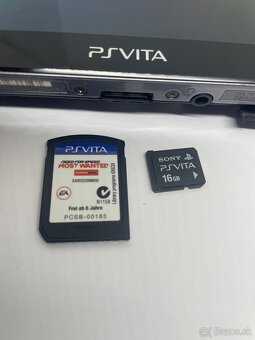 PS Vita Wi-Fi (PCH-1004) OLED -16GB - 8