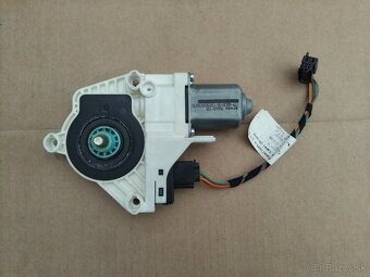 motorček okna Superb 2 - 8