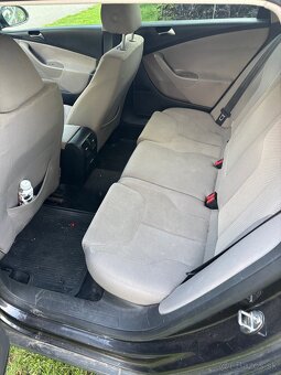 Predám Volkswagen Passat B6 1.6 TDI BMT 77kW - 8