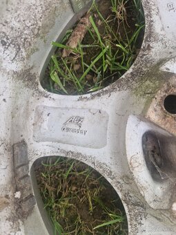 Predám hlinikové disky R15" v originálnom stave, nestriekan - 8