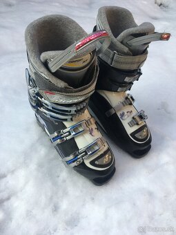 Predám lyže a lyžiarky - 8