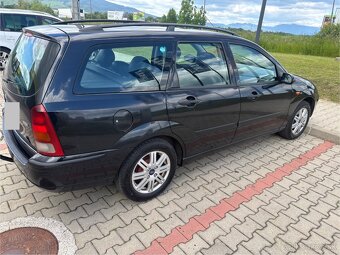 Ford Focus 12/2004 66kw - 90PS MK1 - 8