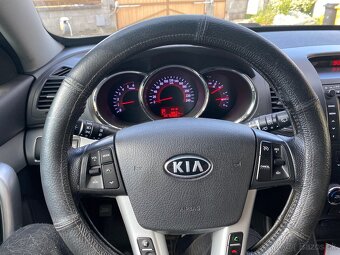 KIA - 8