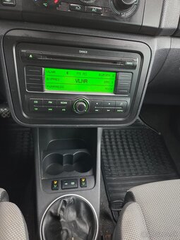 Predam Škoda Roomster 1.2 Benzin 51 Kw rok 2008 - 8