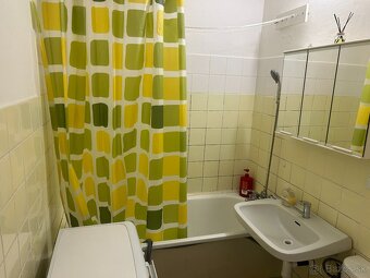 Predám pekný 1- izbový byt v Banskej Bystrici - 8