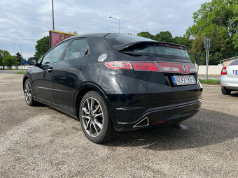 Honda Civic 1.8 V-Tec benzín, 103kW, MT/6, rok:12.2011. - 8