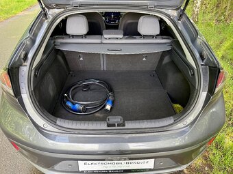 Hyundai IONIQ,38,3 kWh,SoH 100%,TČ,BlueLink, sDPH 17 960,- - 8