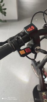 Predám výkonnú dvojmotorovú celoodpruženú elektrokolobežku - 8