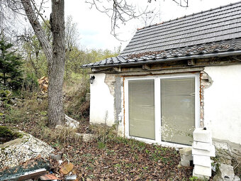 Predaj Dvoch Rodinných domov v obci Padarovce . - 8