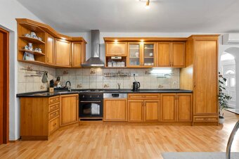 ASSENZIO - EXKLUZÍVNE - PREDAJ - 5 IZBOVÝ RODINNÝ DOM 157 M2 - 8