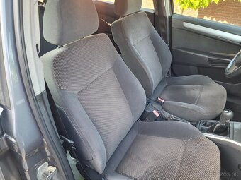 Predam opel astra h 1.4 16v benzín kw 66 r.v 2006 - 8