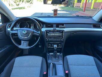 Predám Škoda Superb 2.0TDI CR 140k - 8