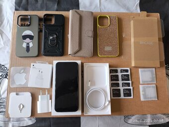 Apple iPhone 15 pro max 1TB tmavomodrý titán - 8