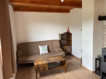 Murovaná chata Borčice - 8