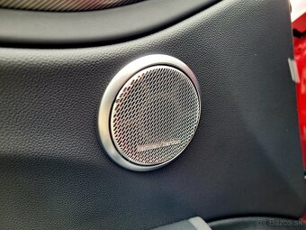 Alfa Giulia 2.0 COMPETIZIONE Q4 benzín 206kw (DPH) - 8