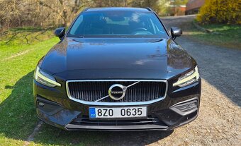 Volvo V60 kombi, Momentum Pro, nebourané, model 2020 - 8