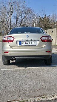 Renault Fluence PRIVILEGE 1.6i - 8