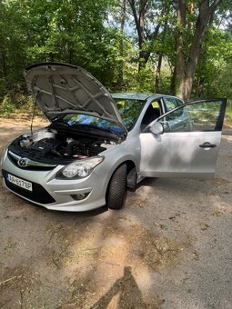 Auto Hyundai I 30 - 8